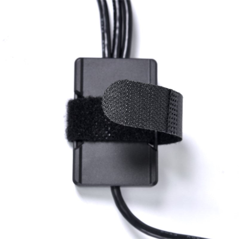 LIAN LI USB 2.0 Hub, 1 to 3 Hub, Supports UNI Fan Series Controller LIAN LI USB 2.0 Hub, 1 to 3 Hub, Supports UNI Fan Series Controller